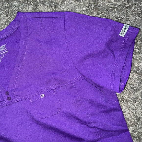 Grey’s Anatomy Purple Scrub Top - Picture 2 of 2